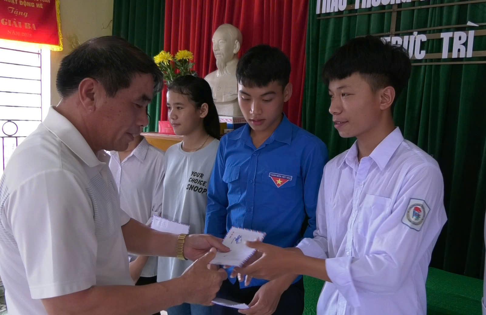 Trao thưởng 2019